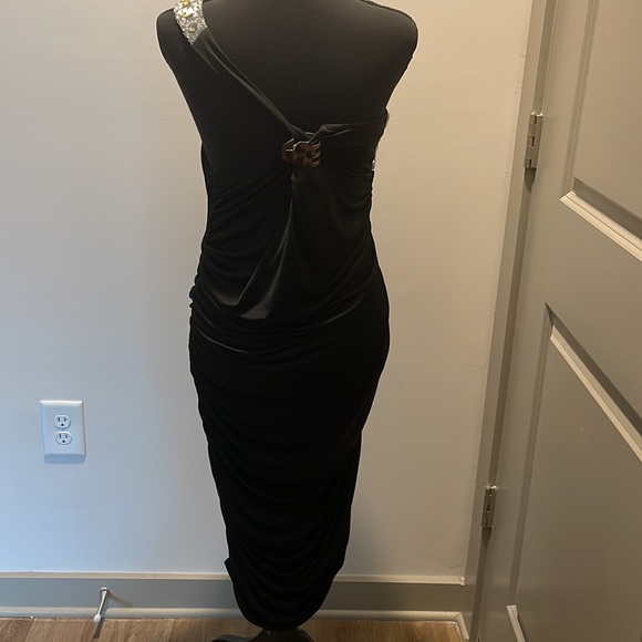 Black one shoulder dress - Picture 7 of 8